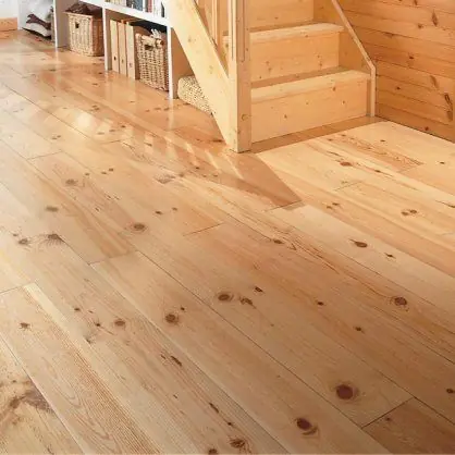 Parquet pin massif à clouer 200×20 cm – Choix noueux